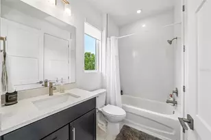 312 15th St N, Saint Petersburg, FL 33705 - Photo 16