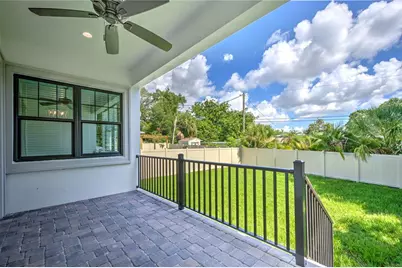 855 39th Avenue N, Saint Petersburg, FL 33703 - Photo 4