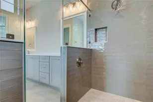 855 39th Ave N, Saint Petersburg, FL 33703 - Photo 16