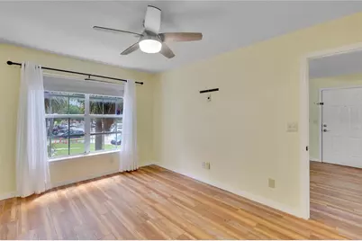 10200 Gandy Boulevard N #705, Saint Petersburg, FL 33702 - Photo 12