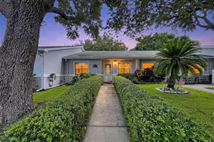 1172 Somerset Cir S, Dunedin, FL 34698 - Photo 1
