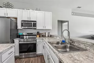 2206 Wooden Shoe Way, Plant City, FL 33567 - Photo 14