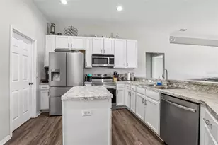 2206 Wooden Shoe Way, Plant City, FL 33567 - Photo 12