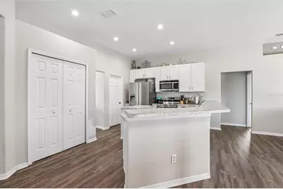 2206 Wooden Shoe Way, Plant City, FL 33567 - Photo 10