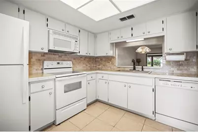 2556 Royal Pines Circle #13-C, Clearwater, FL 33763 - Photo 8
