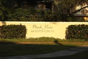 972 La Costa Cir, Sarasota, FL 34237 - Photo 2