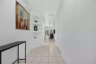 9212 River Rock Ln, Riverview, FL 33578 - Photo 4