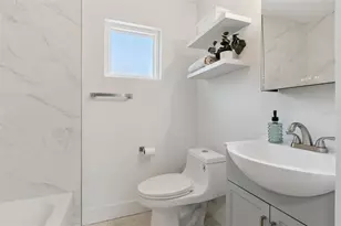 7211 Orpine Dr N, Saint Petersburg, FL 33702 - Photo 22