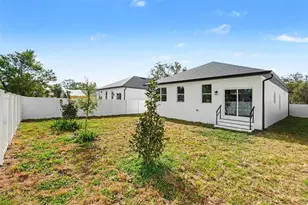 1719 W Perio St, Tampa, FL 33612 - Photo 24