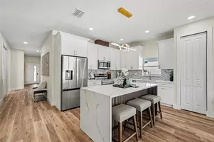 1719 W Perio St, Tampa, FL 33612 - Photo 8