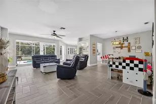 12419 Riverglen Dr, Riverview, FL 33569 - Photo 6