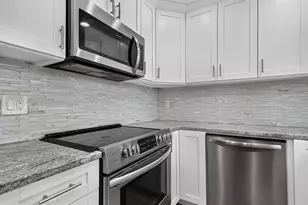 4014 W Land Ave, Tampa, FL 33616 - Photo 10