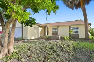 8433 Somerset Dr, Largo, FL 33773 - Photo 4
