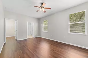 11920 Palm Bay Ct, New Port Richey, FL 34654 - Photo 8