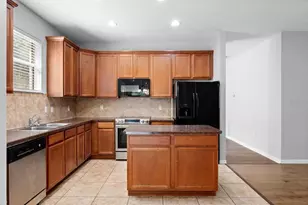 11920 Palm Bay Ct, New Port Richey, FL 34654 - Photo 12