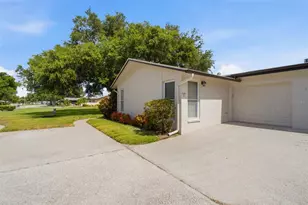 1335 Queen Anne Dr, Palm Harbor, FL 34684 - Photo 2