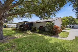 1335 Queen Anne Dr, Palm Harbor, FL 34684 - Photo 2