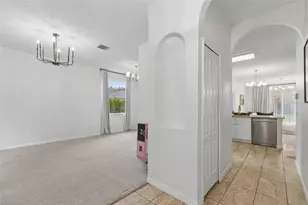 19029 Chemille Dr, Lutz, FL 33558 - Photo 10