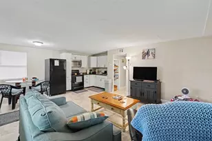10598 106th Ave, Largo, FL 33773 - Photo 4