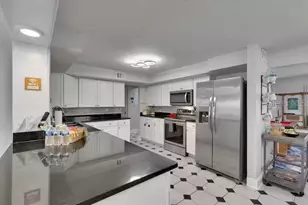 10712 Dalton Ave, Tampa, FL 33615 - Photo 2
