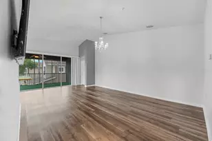 2223 Kings Palace Dr, Riverview, FL 33578 - Photo 8