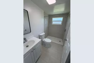 1104 E 140th Avenue #B, Tampa, FL 33613 - Photo 8