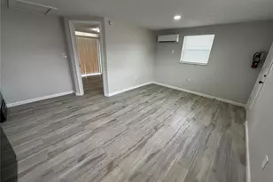 1104 E 140th Ave, Tampa, FL 33613 - Photo 10