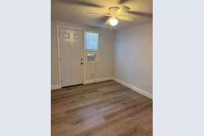 1104 E 140th Avenue #B, Tampa, FL 33613 - Photo 24