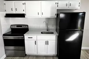 1104 E 140th Ave, Tampa, FL 33613 - Photo 4