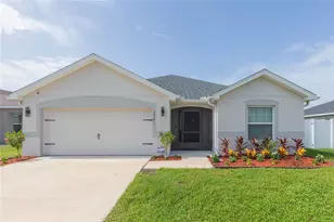 35171 Crescent Creek Dr, Zephyrhills, FL 33541 - Photo 1