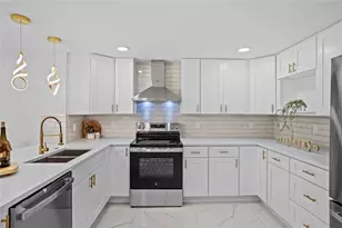 6400 Montana Ave, New Port Richey, FL 34653 - Photo 10