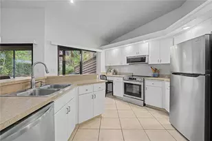 207 Lighthouse Ct, Safety Harbor, FL 34695 - Photo 16
