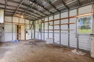 7930 Froggy Ln, Zephyrhills, FL 33540 - Photo 20