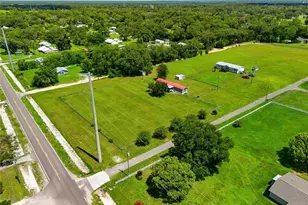 7930 Froggy Ln, Zephyrhills, FL 33540 - Photo 26