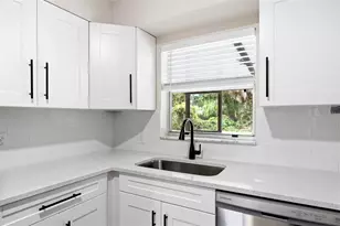 2801 51st Ave S, Saint Petersburg, FL 33712 - Photo 16