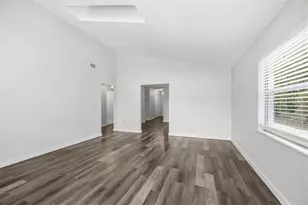 2801 51st Ave S, Saint Petersburg, FL 33712 - Photo 6