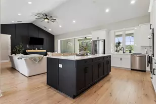 8408 Woodleaf Blvd, Wesley Chapel, FL 33544 - Photo 10