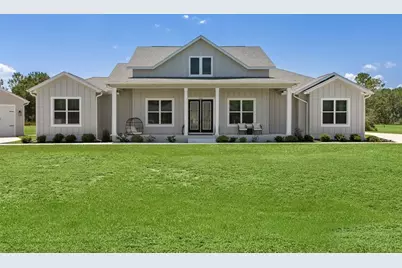 8408 Woodleaf Boulevard, Wesley Chapel, FL 33544 - Photo 2