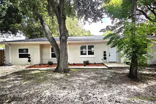 264 14th St NW, Largo, FL 33770 - Photo 2