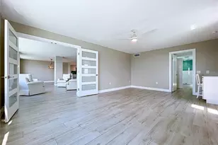 5200 Brittany Dr S, Saint Petersburg, FL 33715 - Photo 32