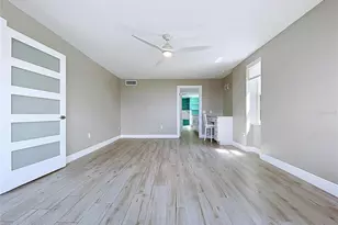 5200 Brittany Dr S, Saint Petersburg, FL 33715 - Photo 34