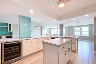5200 Brittany Dr S, Saint Petersburg, FL 33715 - Photo 6