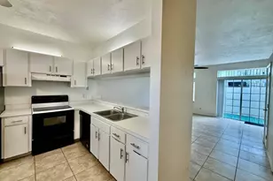 2802 W Cleveland St, Tampa, FL 33609 - Photo 6