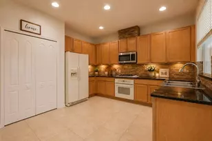 4716 Mapletree Loop, Wesley Chapel, FL 33543 - Photo 4