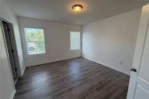 8448 Pine River Rd, Tampa, FL 33637 - Photo 12