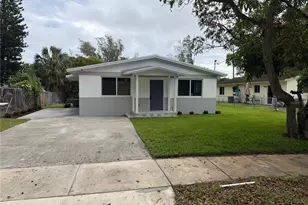 836 SW 2nd Terrace, Deerfield Beach, FL 33441 - Photo 2