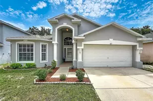 607 Sunset Beach Ct, Valrico, FL 33594 - Photo 2