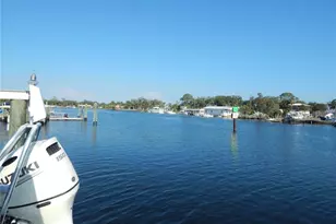 8025 Island Dr, Port Richey, FL 34668 - Photo 32