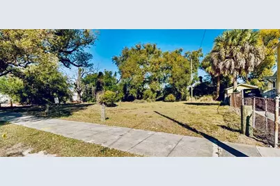 2010 Thrace Street, Tampa, FL 33605 - Photo 2