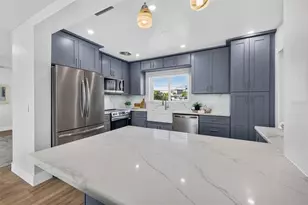 8651 Gulf Blvd, Saint Pete Beach, FL 33706 - Photo 10